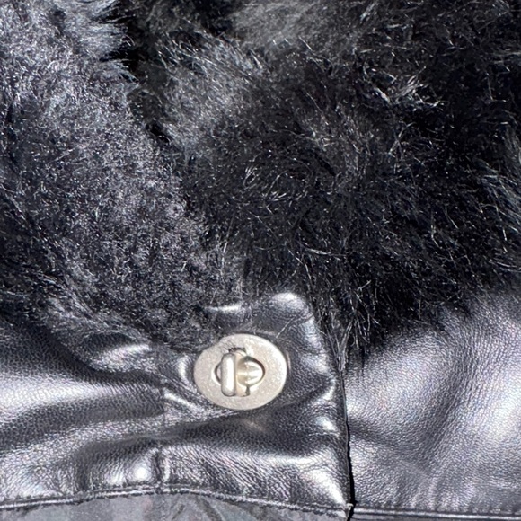 RARE EUC Black Puffer Faux Fur Collar Leather Pocket Trim/Shoulder by COACH - Picture 10 of 16